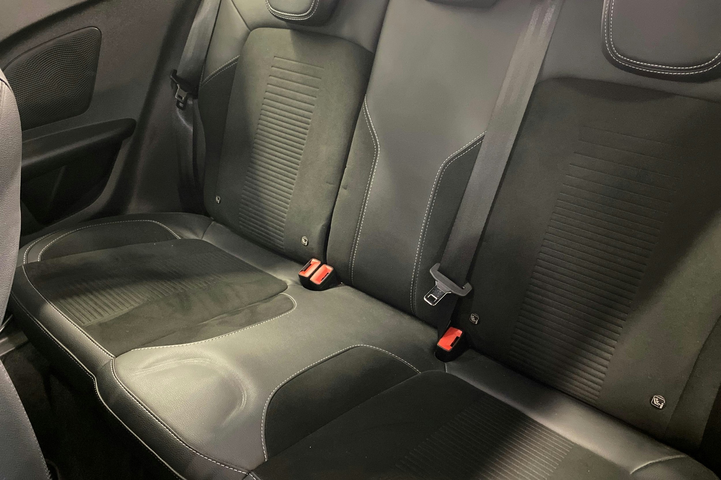 Punainen Ford FIESTA 2019 kuva 8.