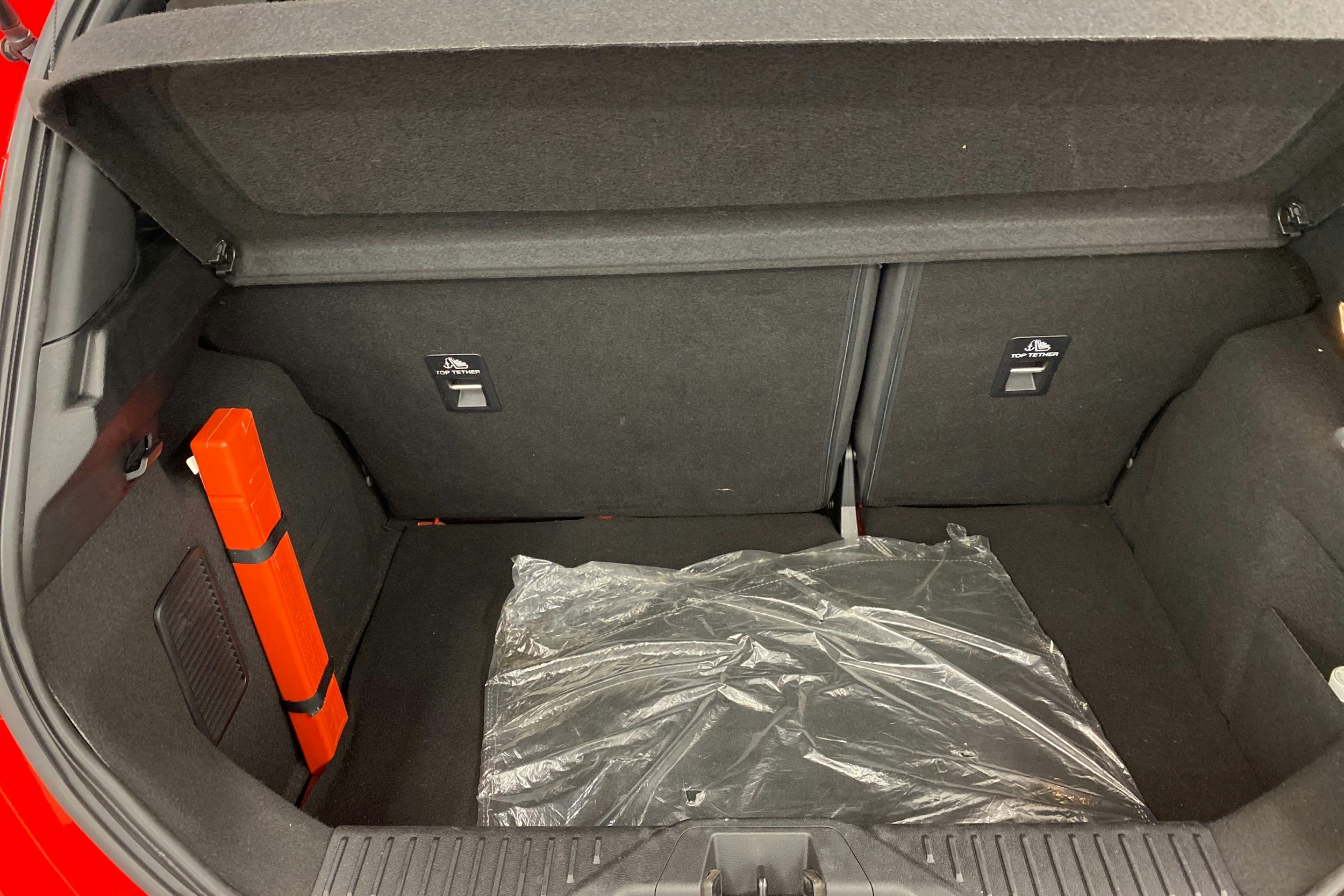 Punainen Ford FIESTA 2019 kuva 13.