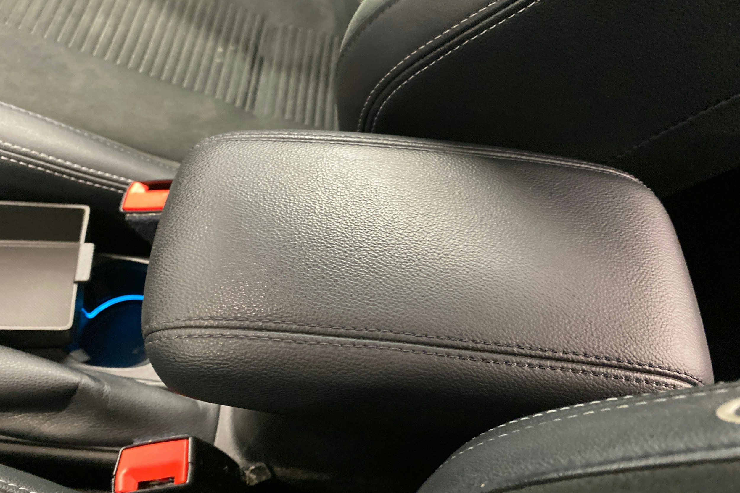 Punainen Ford FIESTA 2019 kuva 26.