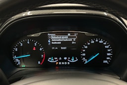 keltainen Ford Fiesta 2019 kuva 23.