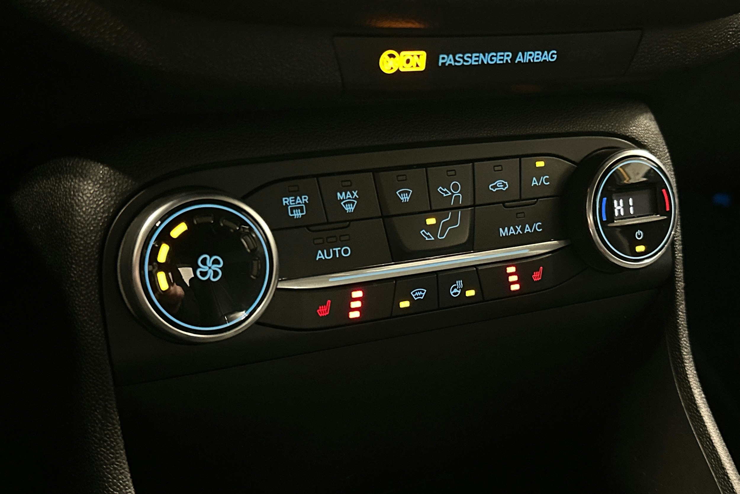 keltainen Ford Fiesta 2019 kuva 28.