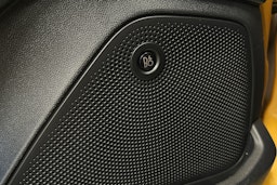 keltainen Ford Fiesta 2019 kuva 31.