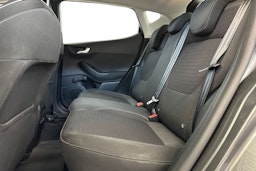 harmaa Ford Fiesta 2019 kuva 8.
