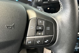 harmaa Ford Fiesta 2019 kuva 17.