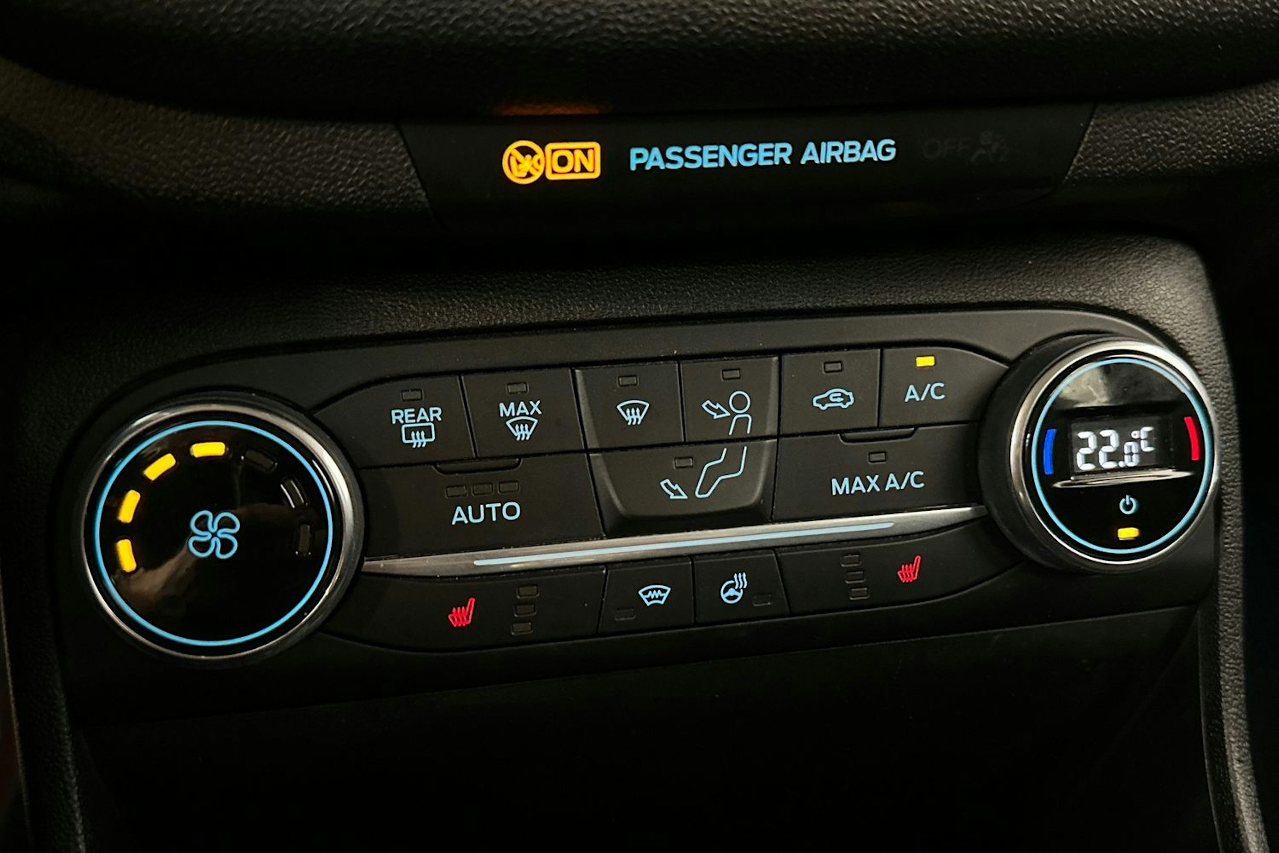harmaa Ford Fiesta 2019 kuva 20.