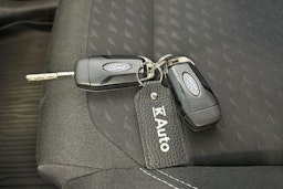 harmaa Ford Fiesta 2019 kuva 24.