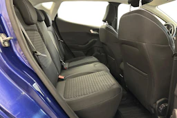 sininen metalliväri Ford Fiesta 2019 kuva 12.