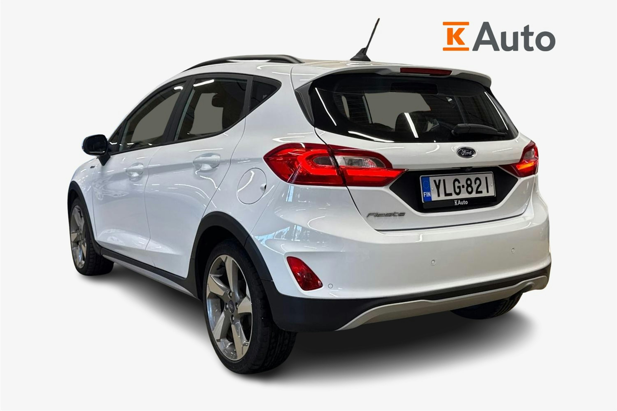 valkoinen Ford Fiesta 2019 kuva 2.