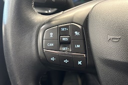valkoinen Ford Fiesta 2019 kuva 16.