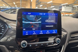 valkoinen Ford Fiesta 2019 kuva 20.