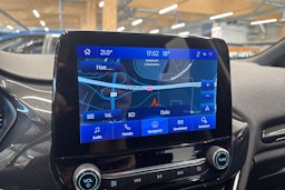 valkoinen Ford Fiesta 2019 kuva 21.