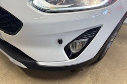 valkoinen Ford Fiesta 2019 kuva 26.