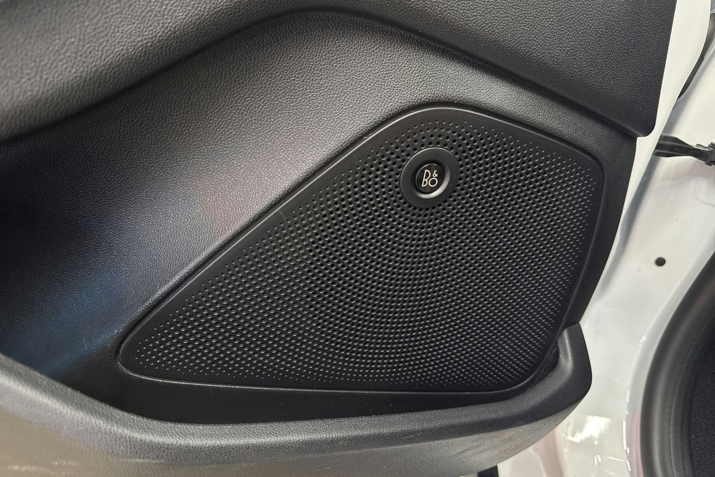 valkoinen Ford Fiesta 2019 kuva 28.