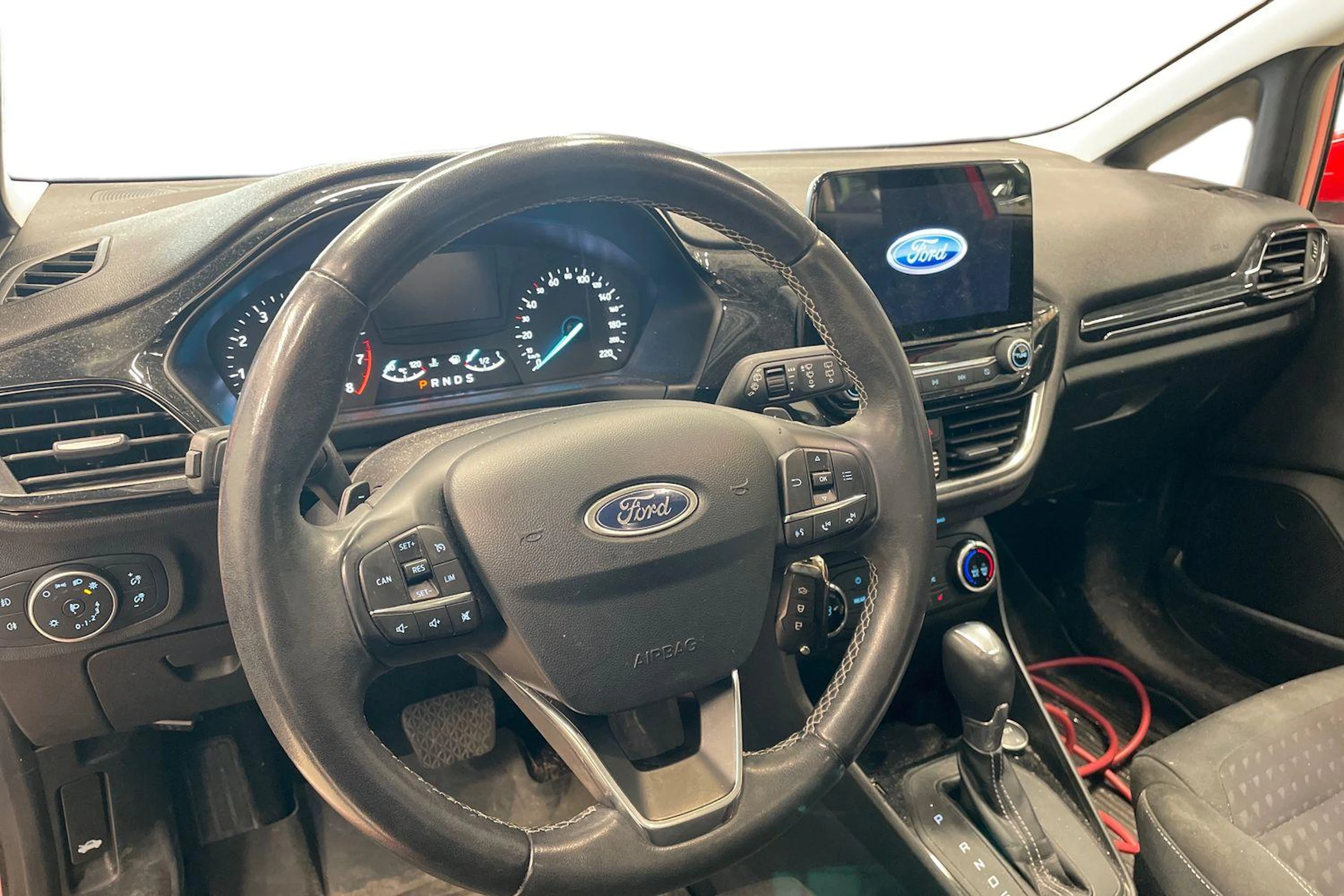 punainen Ford Fiesta 2019 kuva 3.