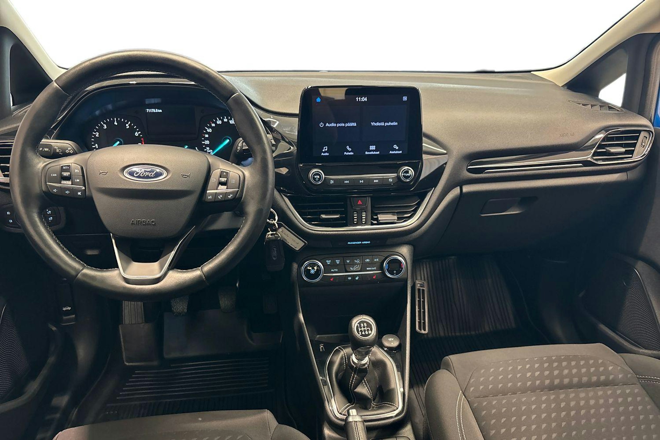sininen Ford Fiesta 2020 kuva 7.