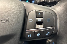 sininen Ford Fiesta 2020 kuva 12.