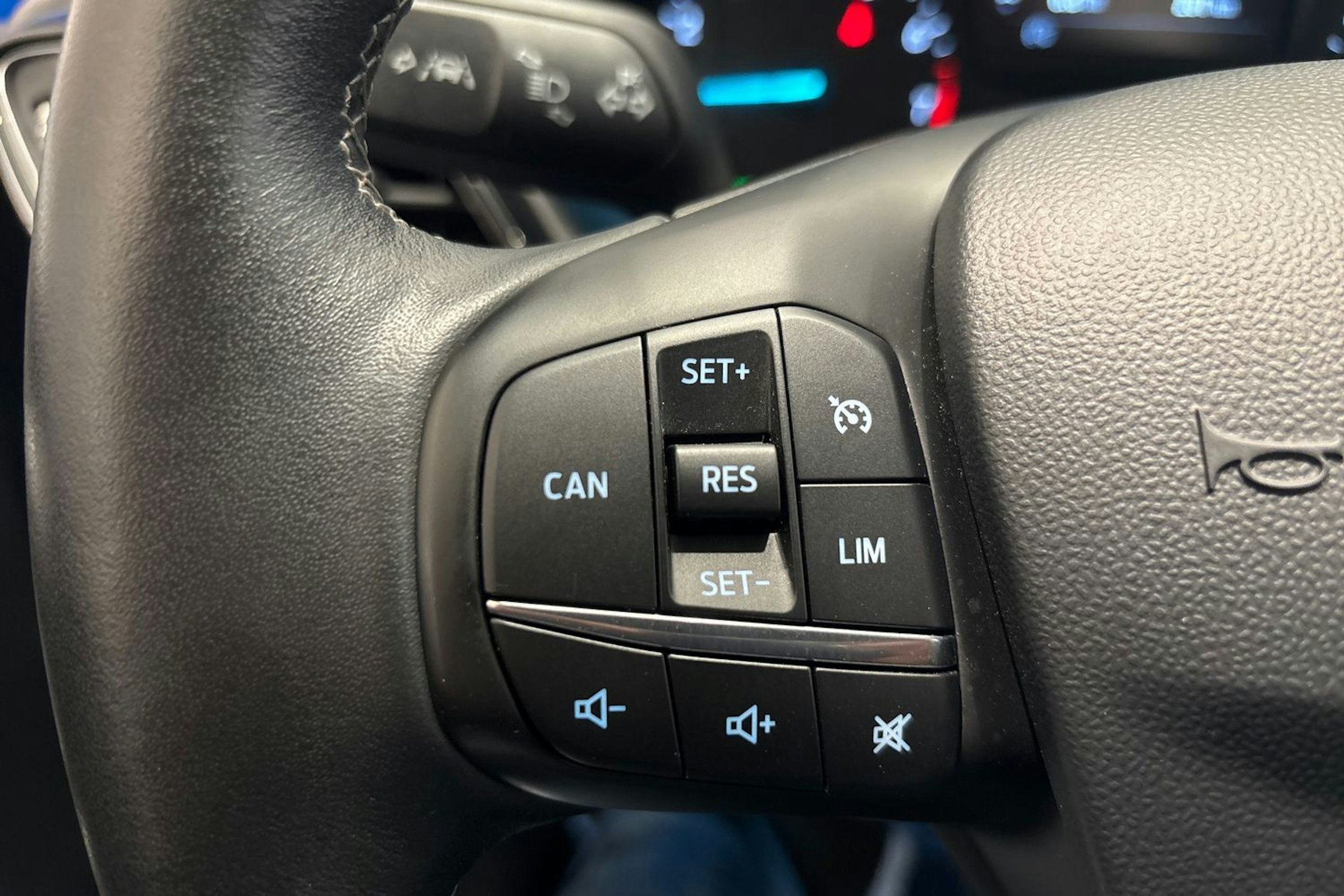 sininen Ford Fiesta 2020 kuva 13.