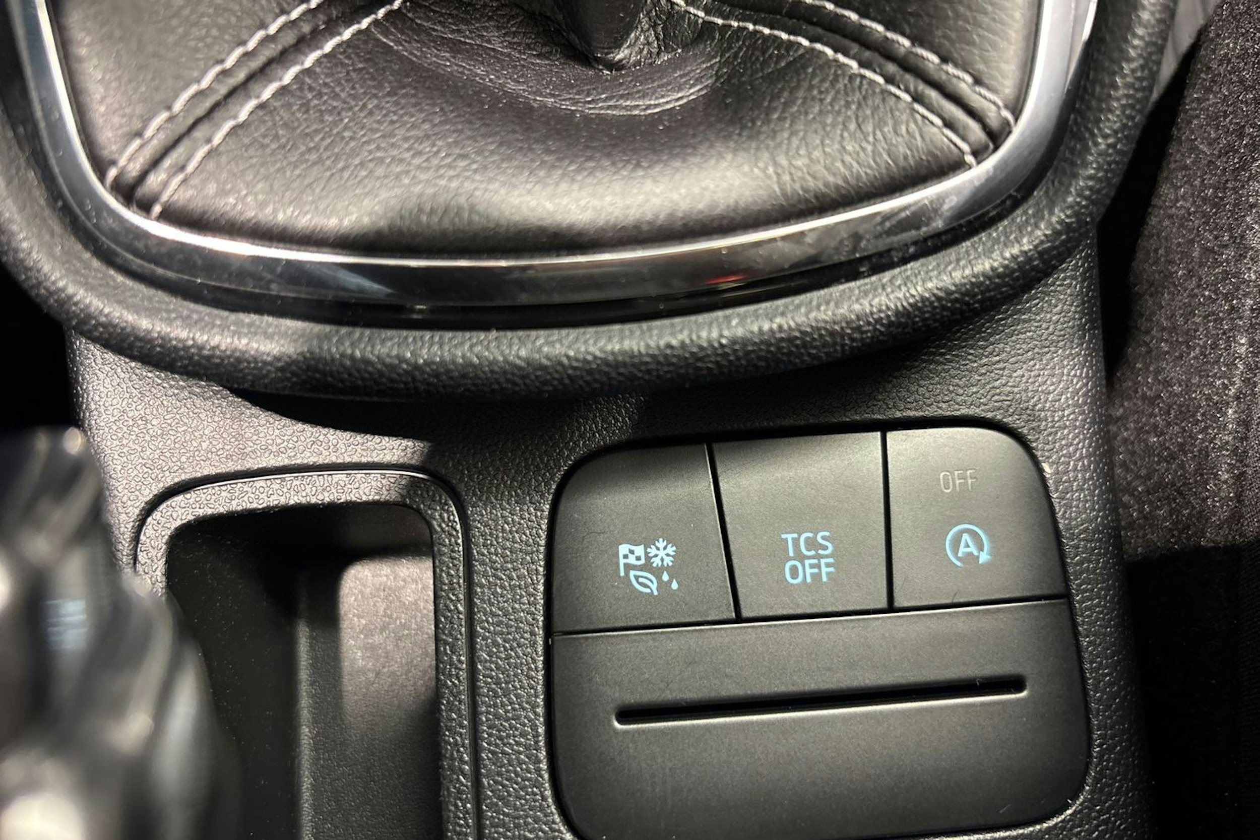 sininen Ford Fiesta 2020 kuva 18.