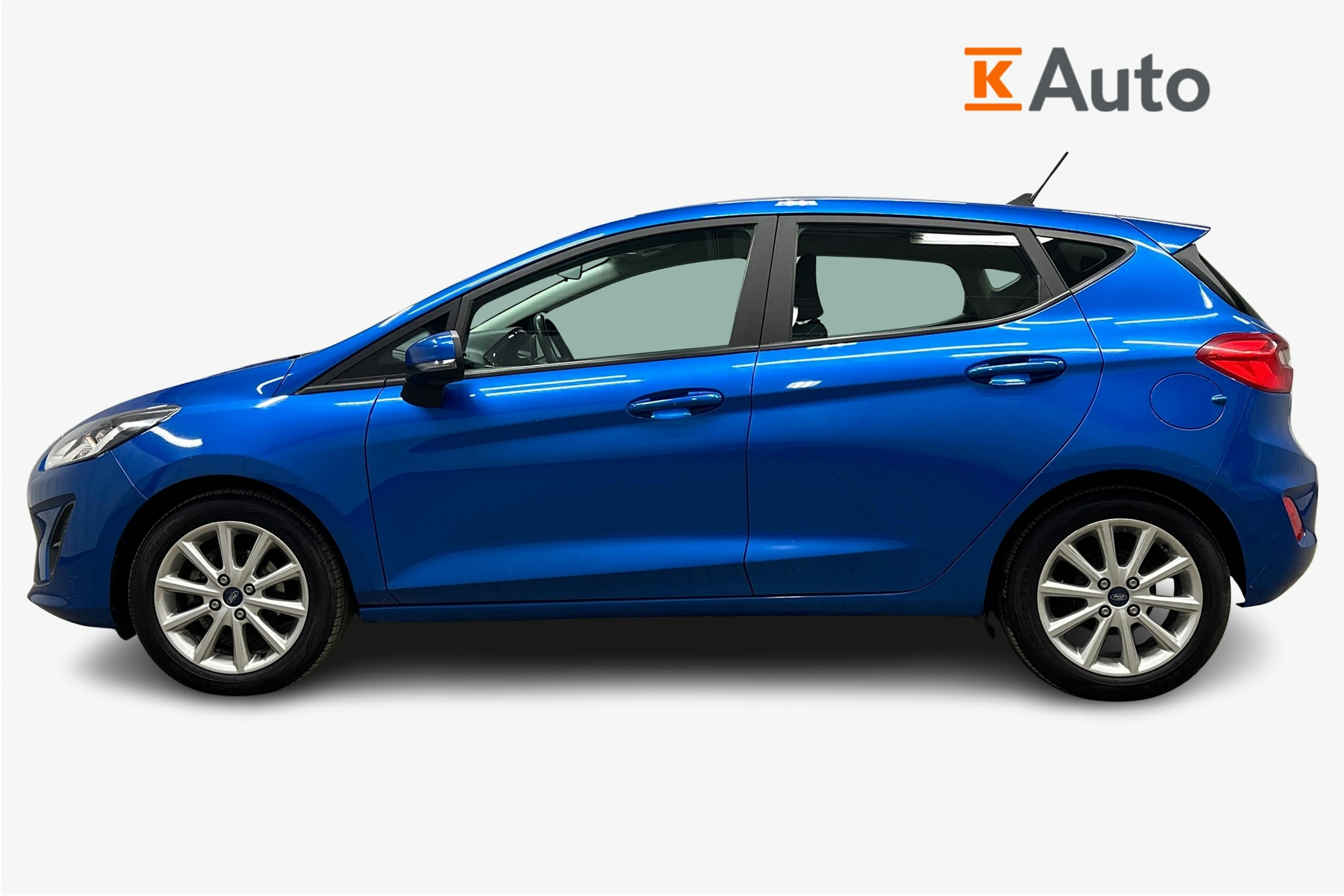 sininen Ford Fiesta 2020 kuva 6.