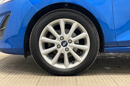 sininen Ford Fiesta 2020 kuva 11.