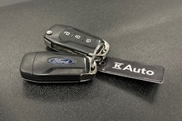 sininen Ford Fiesta 2020 kuva 24.