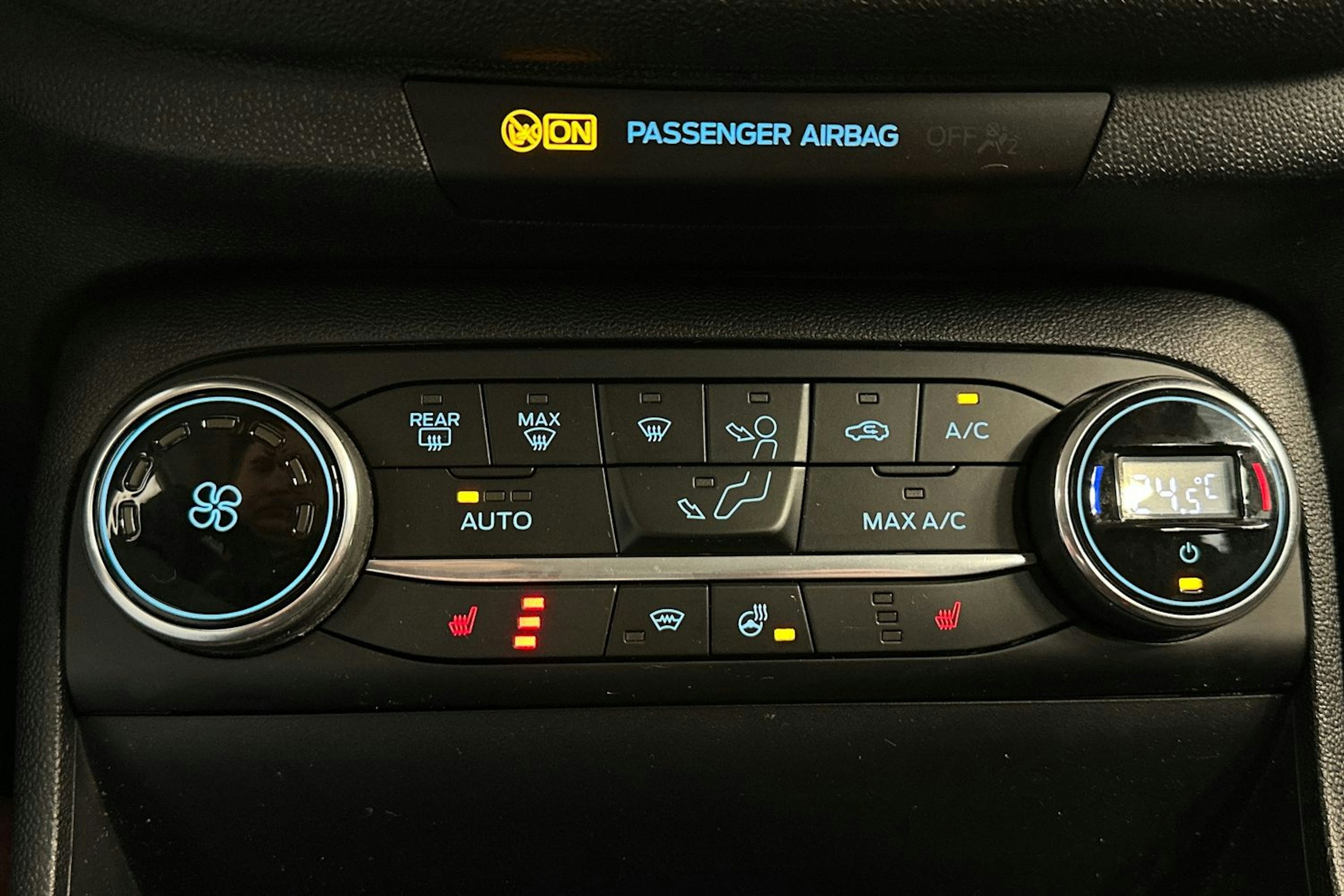 sininen Ford Fiesta 2020 kuva 19.