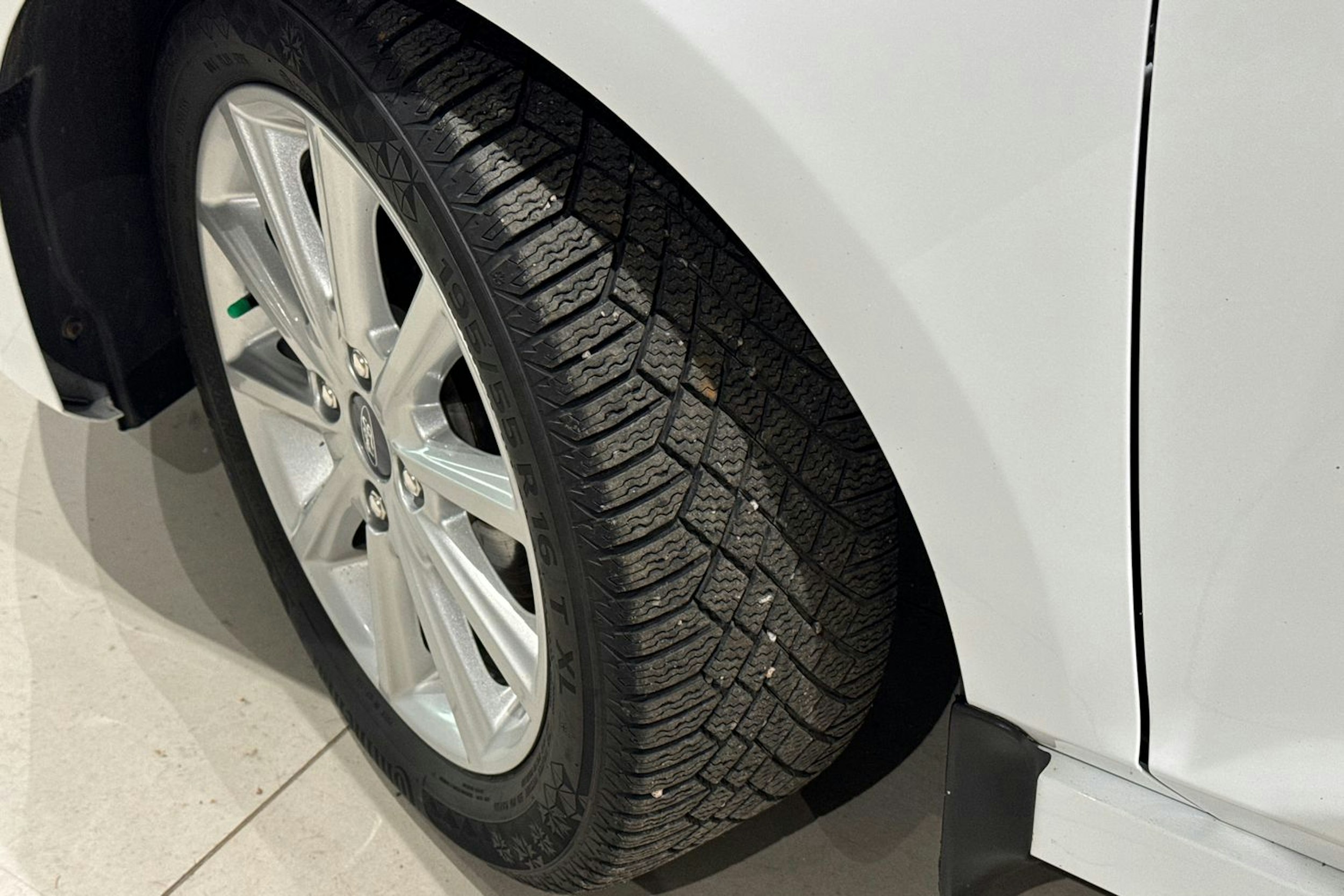 valkoinen Ford Fiesta 2020 kuva 13.