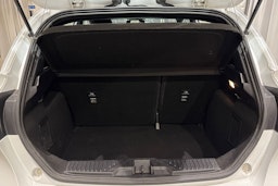 valkoinen Ford Fiesta 2020 kuva 15.