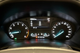 valkoinen Ford Fiesta 2020 kuva 18.