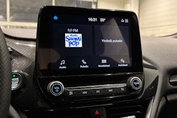 valkoinen Ford Fiesta 2020 kuva 19.