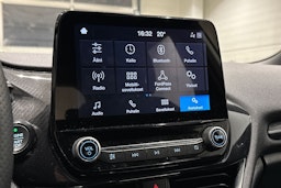 valkoinen Ford Fiesta 2020 kuva 21.