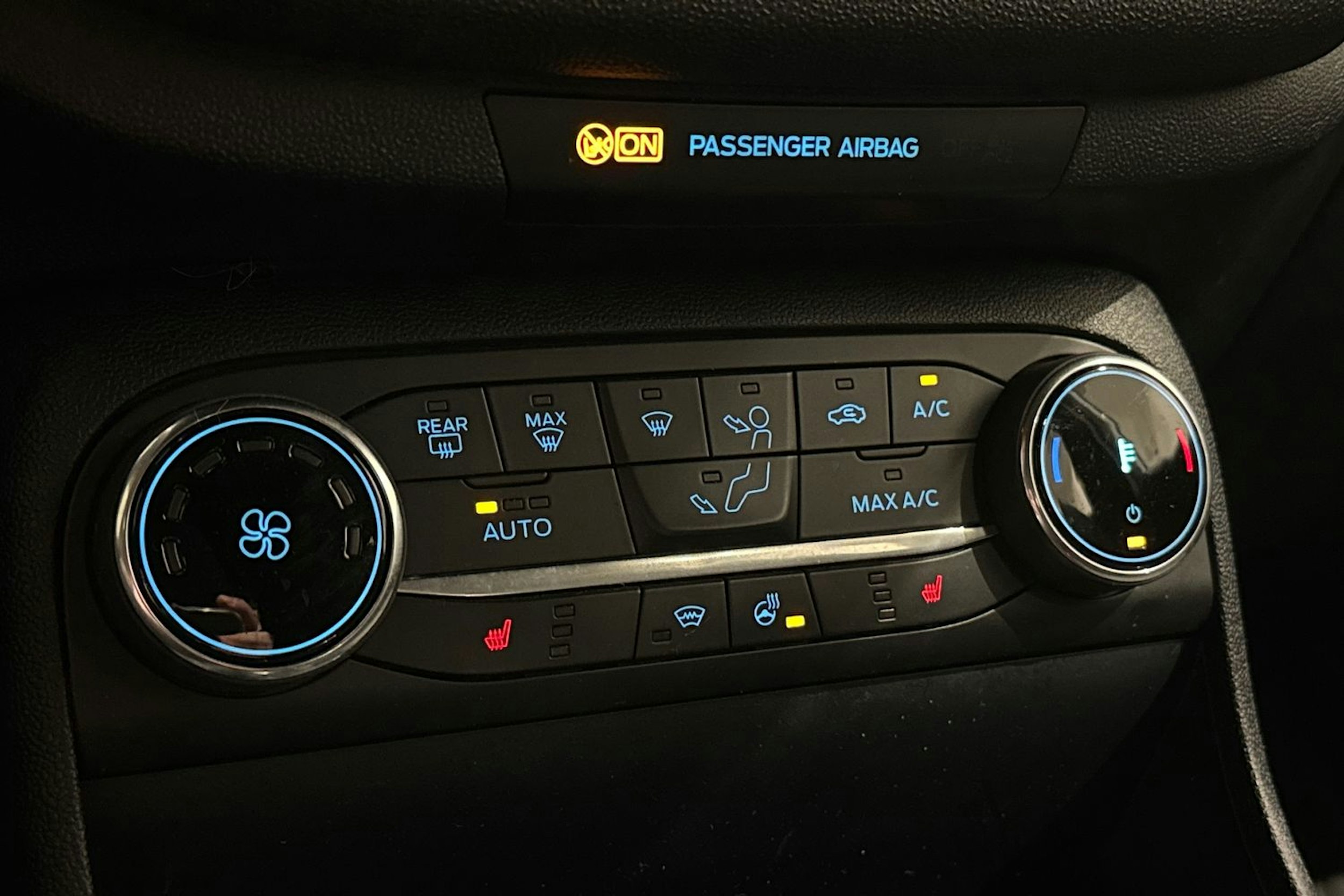 valkoinen Ford Fiesta 2020 kuva 23.