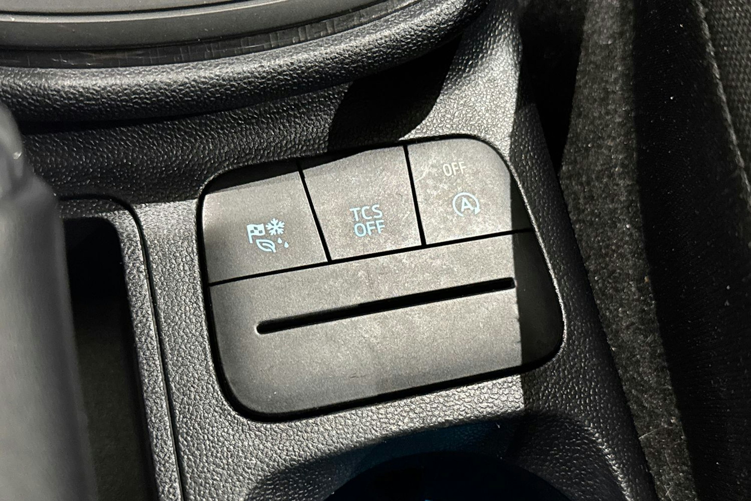 valkoinen Ford Fiesta 2020 kuva 24.