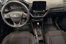 valkoinen Ford Fiesta 2021 kuva 9.