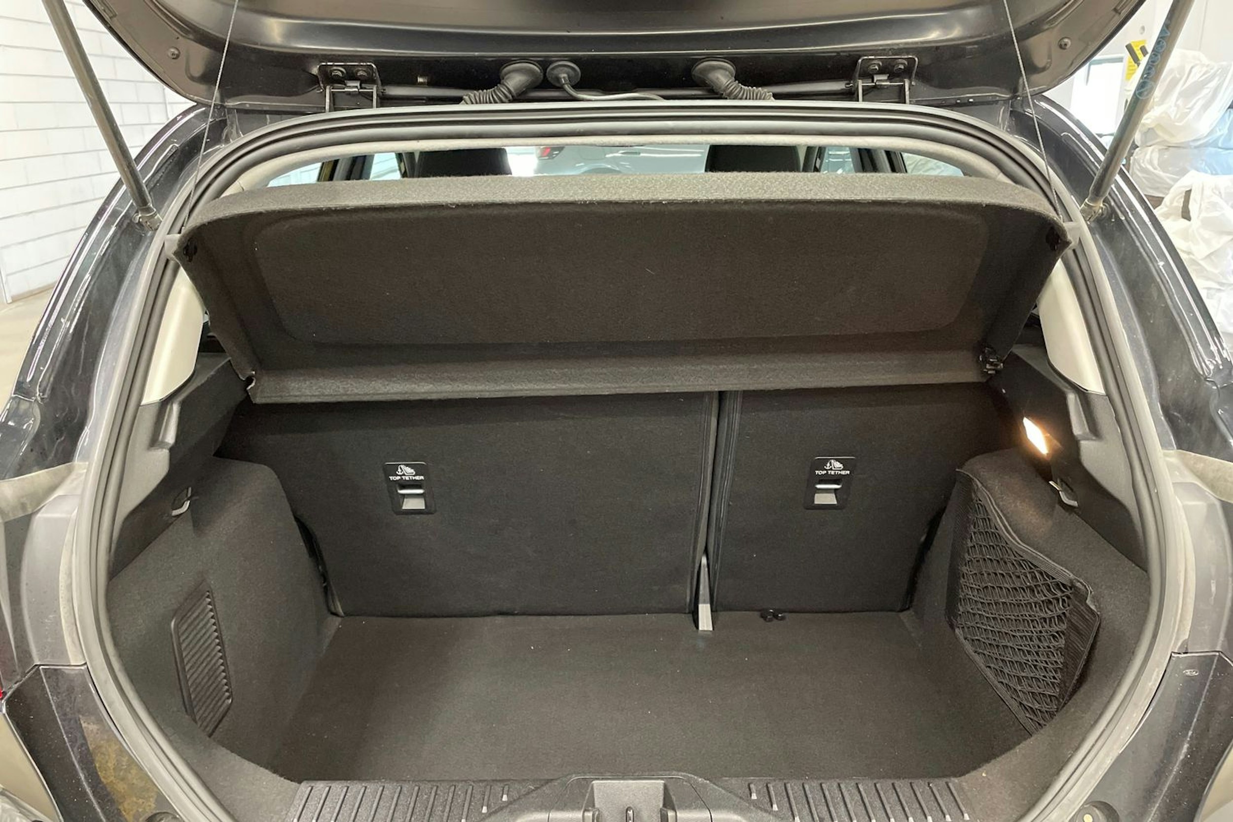 musta Ford Fiesta 2021 kuva 14.