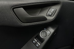 musta Ford Fiesta 2021 kuva 23.