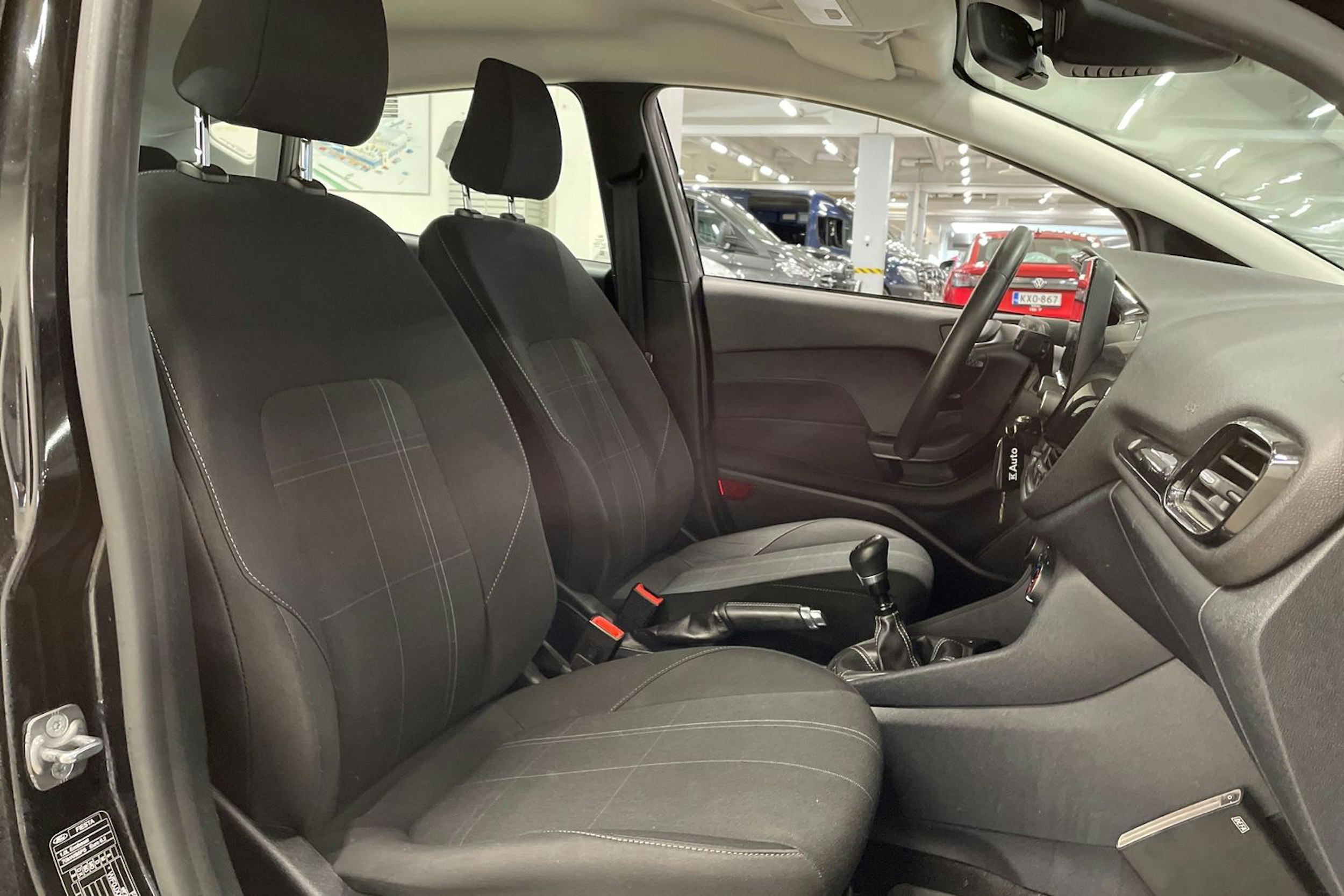 musta Ford Fiesta 2021 kuva 25.