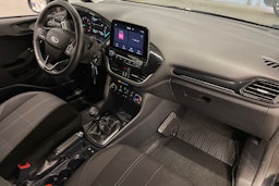 musta Ford Fiesta 2021 kuva 26.