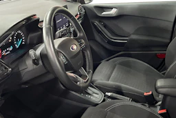 Punainen Ford FIESTA 2021 kuva 6.