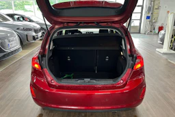 Punainen Ford FIESTA 2021 kuva 11.