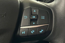 Punainen Ford FIESTA 2021 kuva 19.