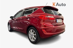 punainen Ford Fiesta 2021 kuva 2.