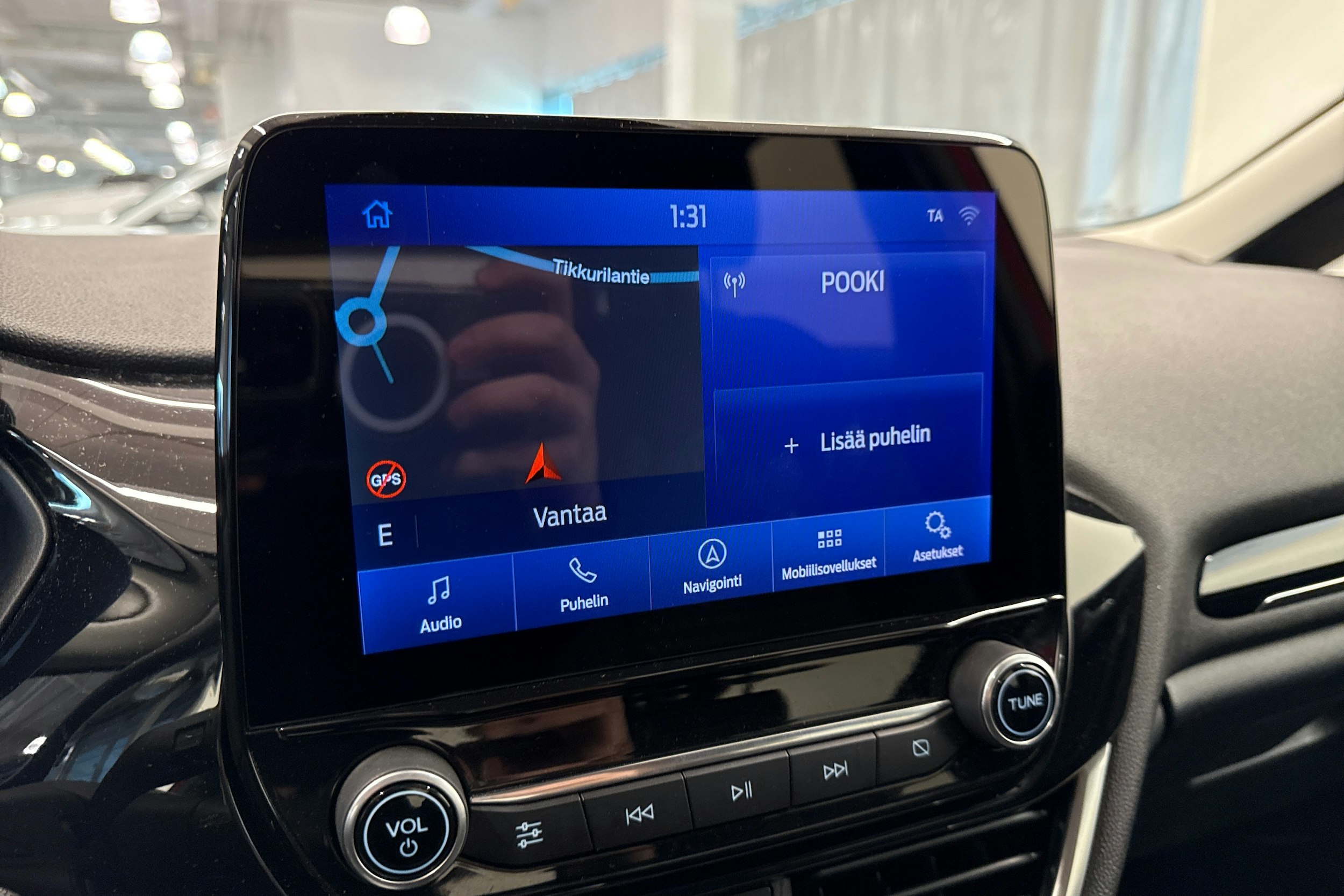 punainen Ford Fiesta 2021 kuva 20.