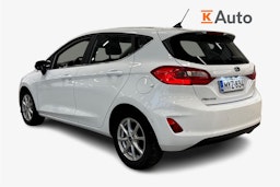 valkoinen Ford Fiesta 2021 kuva 2.