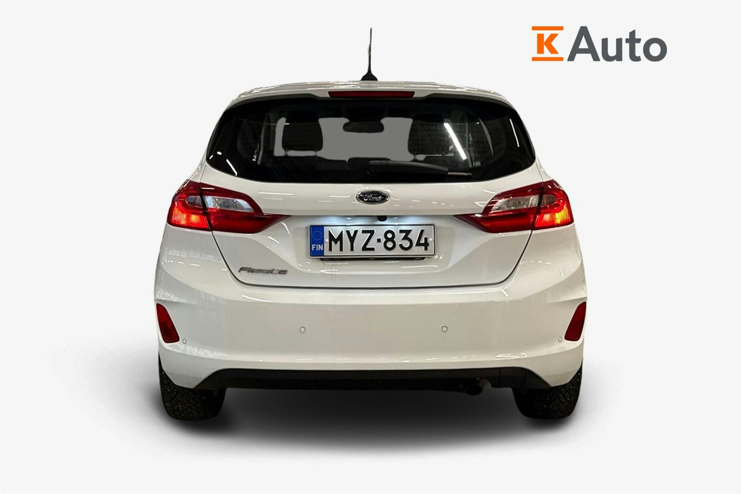 valkoinen Ford Fiesta 2021 kuva 3.