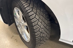 valkoinen Ford Fiesta 2021 kuva 13.