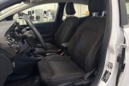 valkoinen Ford Fiesta 2021 kuva 23.