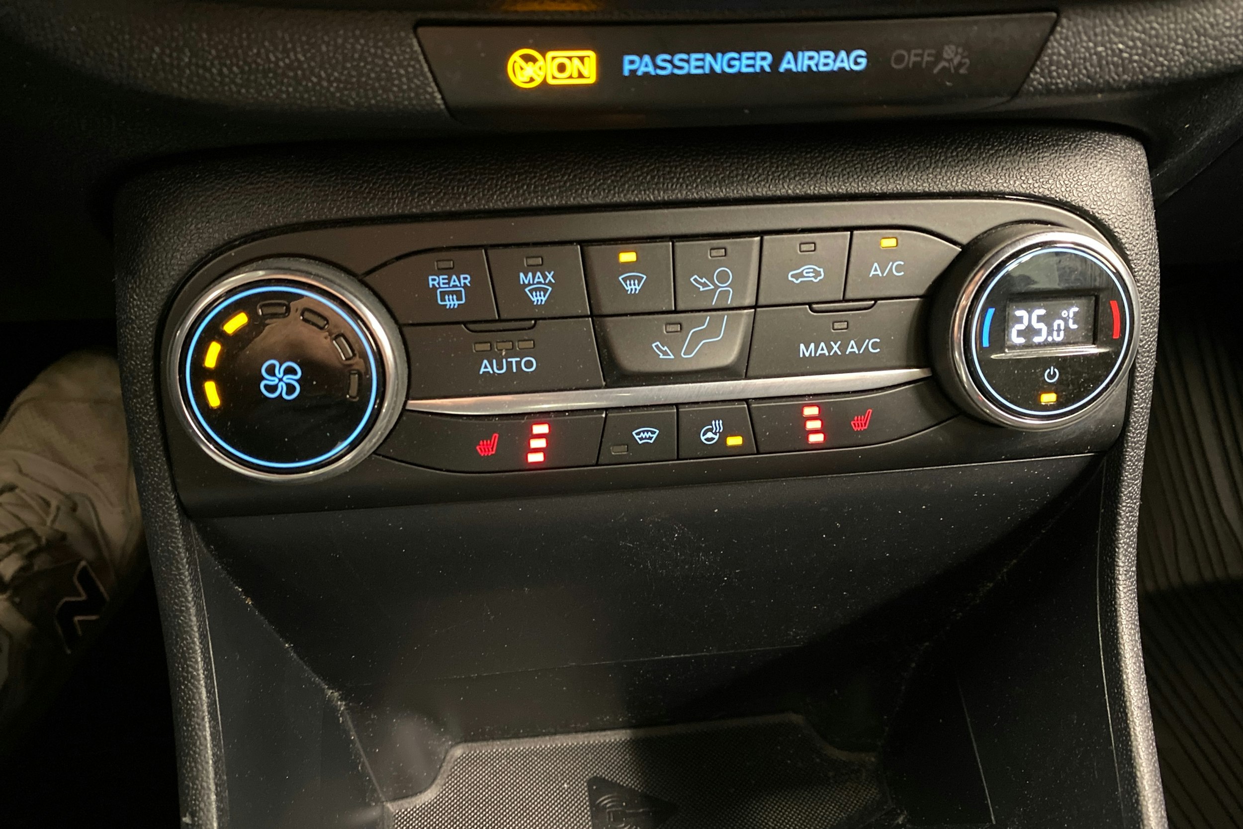 Musta Ford FIESTA 2021 kuva 16.