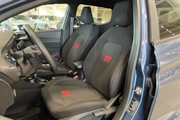 sininen Ford Fiesta 2022 kuva 11.