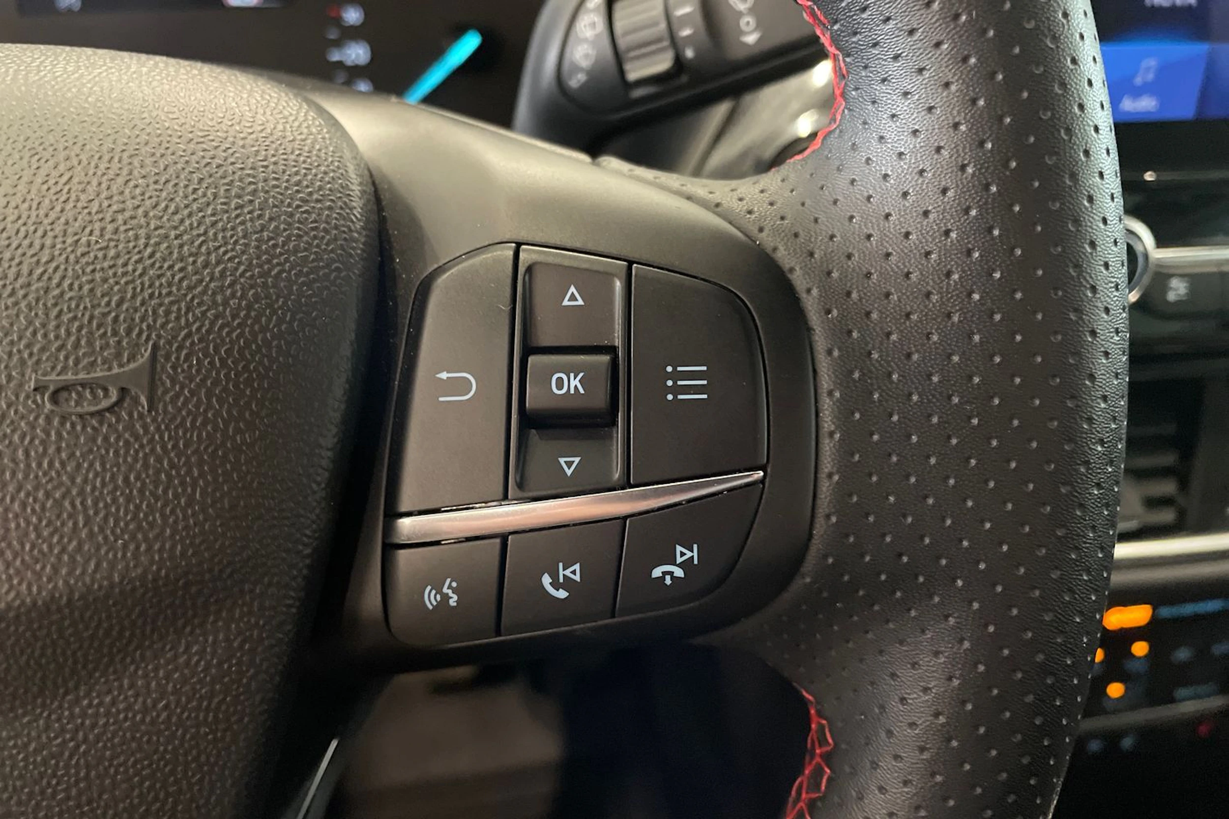 sininen Ford Fiesta 2022 kuva 13.